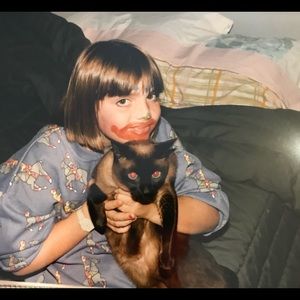 ISO vintage Eva Joia Girls Gitano sweatshirt! 80’s